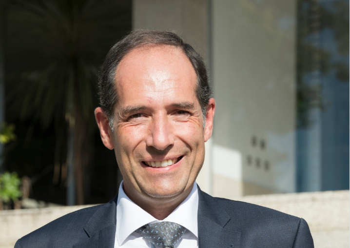 Sindicato estudantil denuncia os "discursos de odio" e homófobos do catedrático Luís Míguez Macho