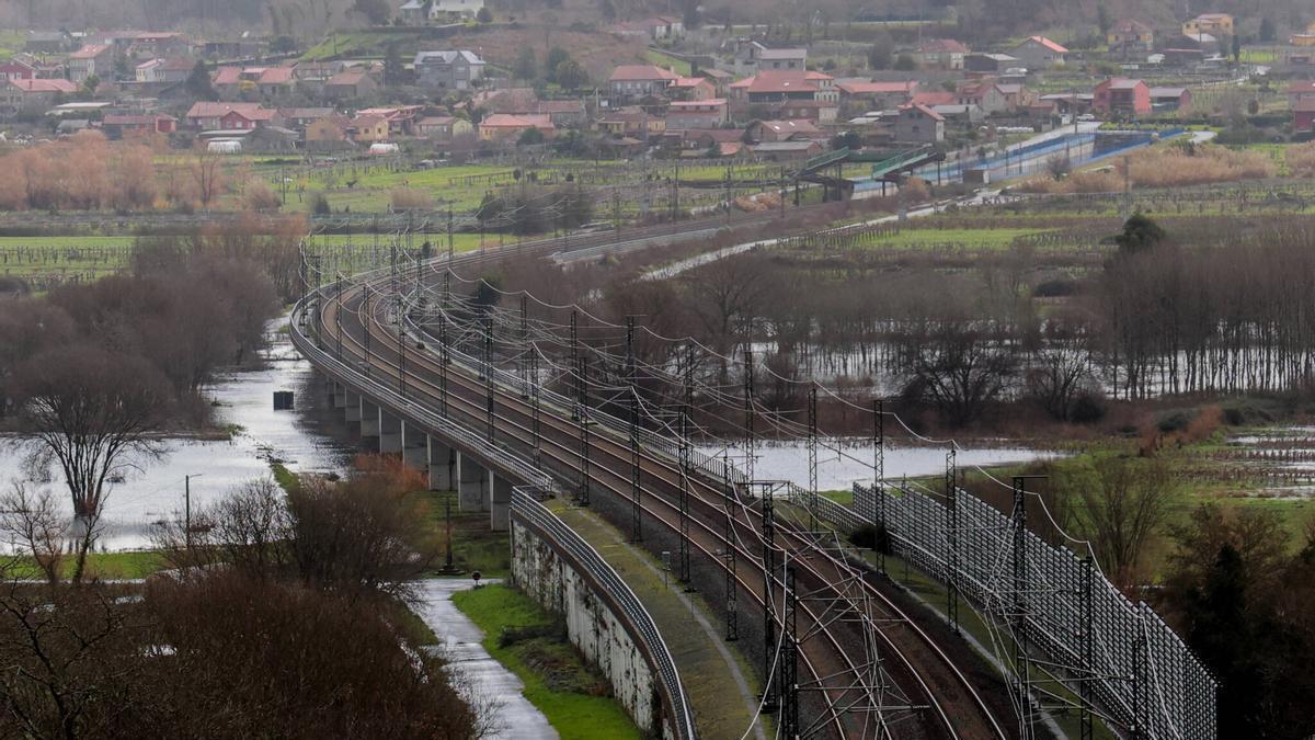 Adif confirma agora o peche das liñas de ferrocarril a Vigo e non dá prazo de reapertura