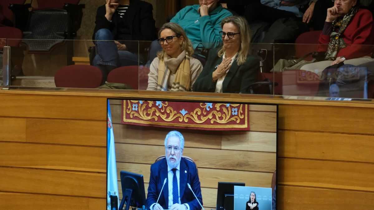 Dolores Fernández Galiño, reelixida como Valedora do Pobo