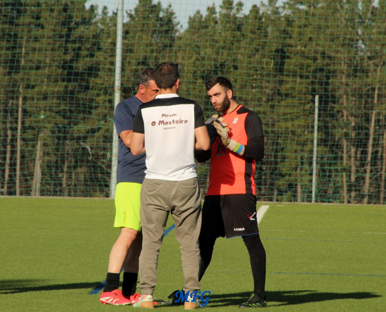 Adri e Adan, áses no pase ás semifinais de Copa de Ferreira e San Roque