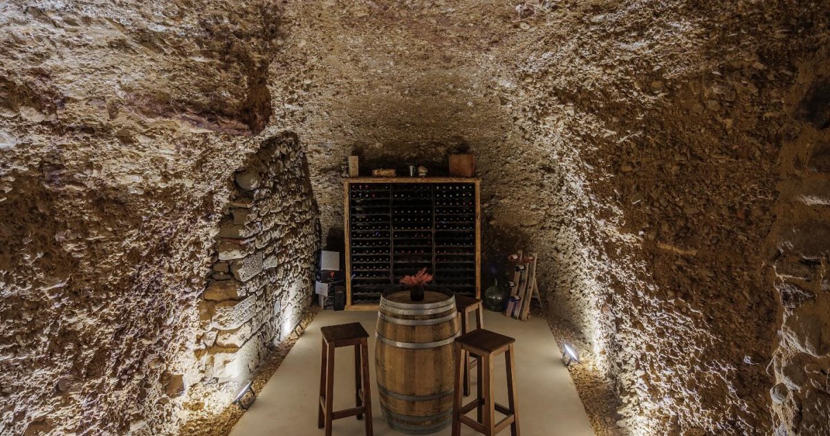 As adegas cova de Seadur, un tesouro patrimonial que medrou como resposta á praga da filoxera