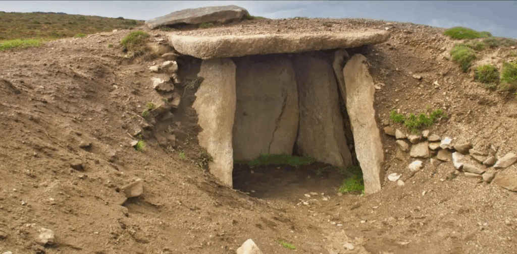 Un estudo certifica que as mámoas e dólmenes formaban un camiño na paisaxe da Serra do Laboreiro hai 4300 anos
