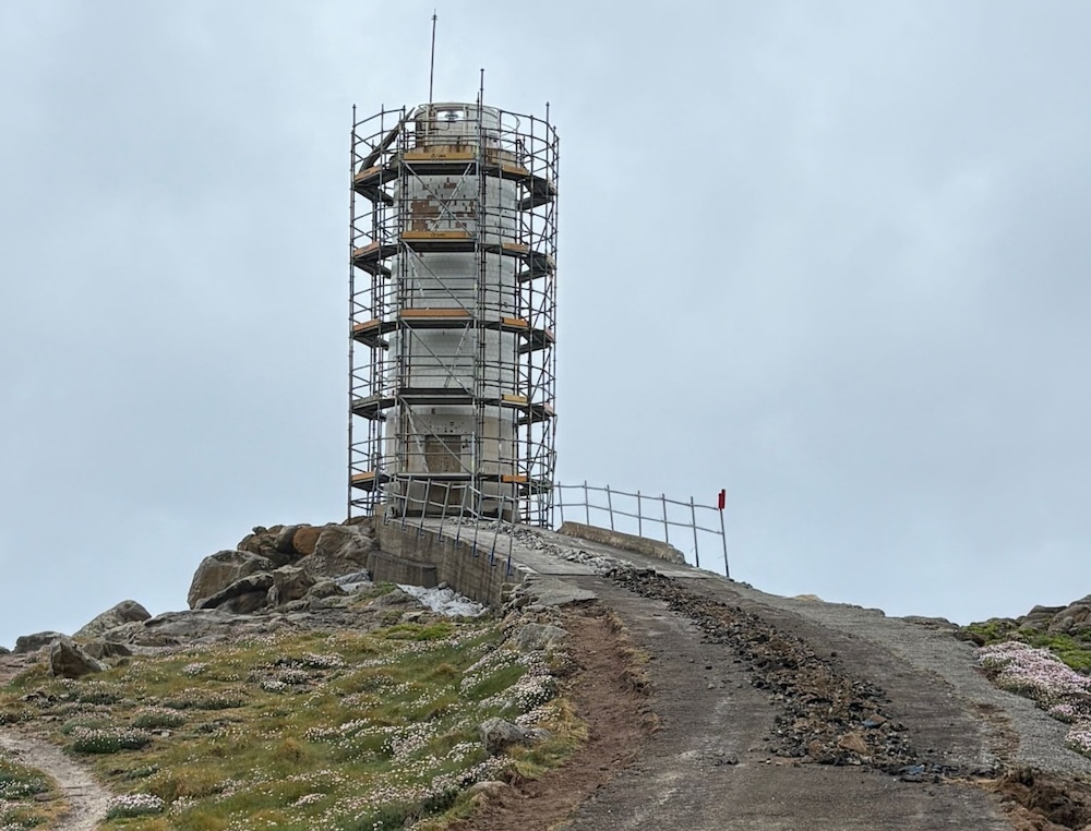 Comezaron as obras de restauración do Faro Roncudo e da súa contorna