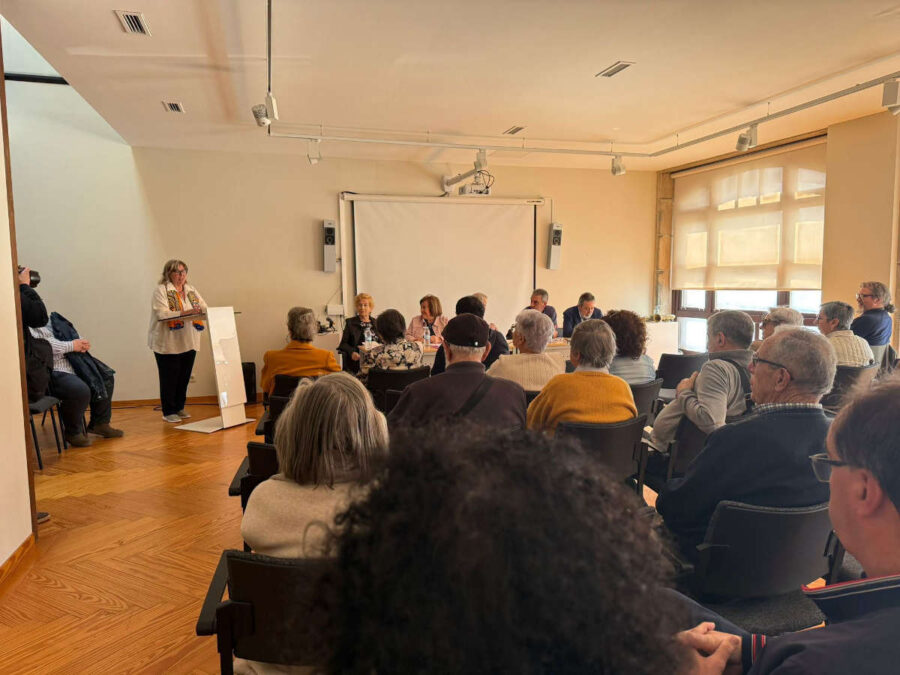 Noia recordou a Maxi Olariaga coincidindo coas Xornadas da II República