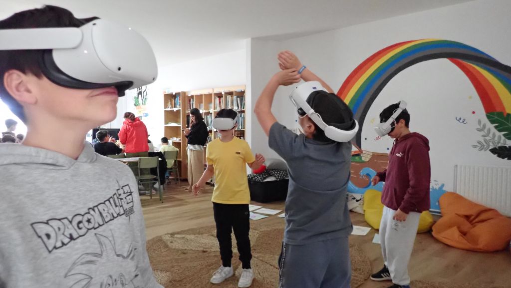 A Deputación botou man da realidade virtual para concienciar aos escolares do Son sobre a riqueza do mar