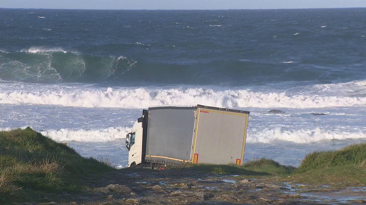O GPS volve atrapar un camión estranxeiro nunha zona sen saída, esta vez en Corrubedo