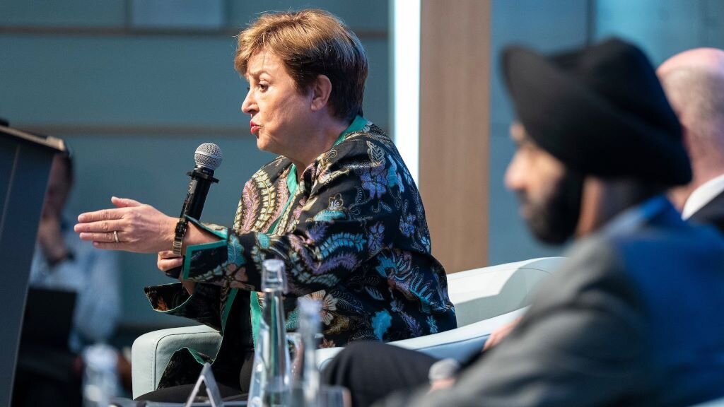 A guerra comercial iniciada por Trump bota o freo sobre o crecemento da economía mundial