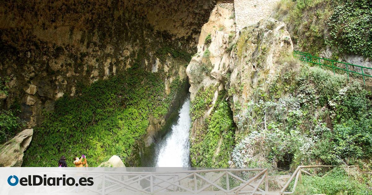Cascadas dentro de una cueva: un fenómeno natural que se puede descubrir en esta provincia andaluza
