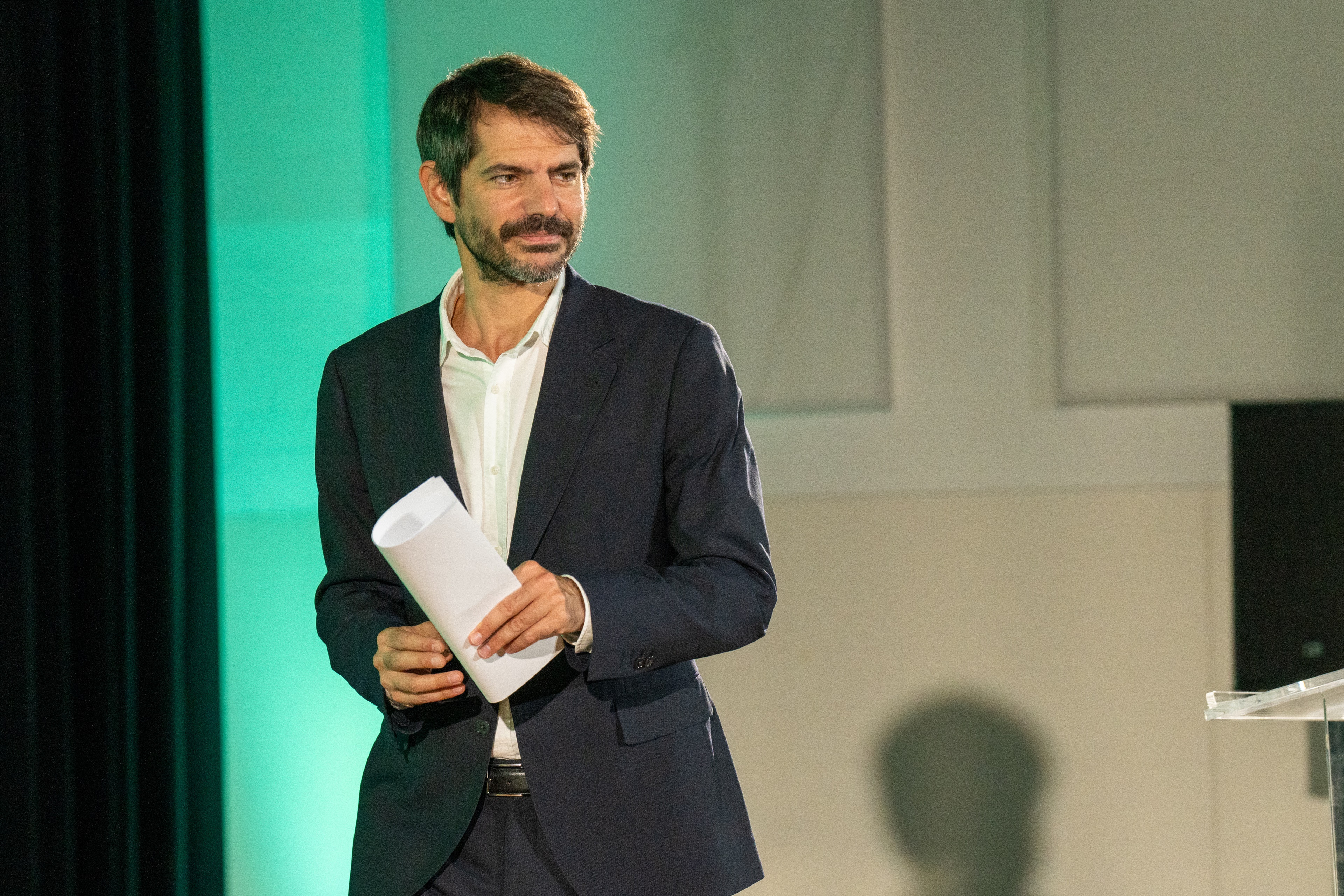 O ministro de Cultura, preocupado polo impacto de Altri sobre o Camiño de Santiago, pide audiencia con Rueda