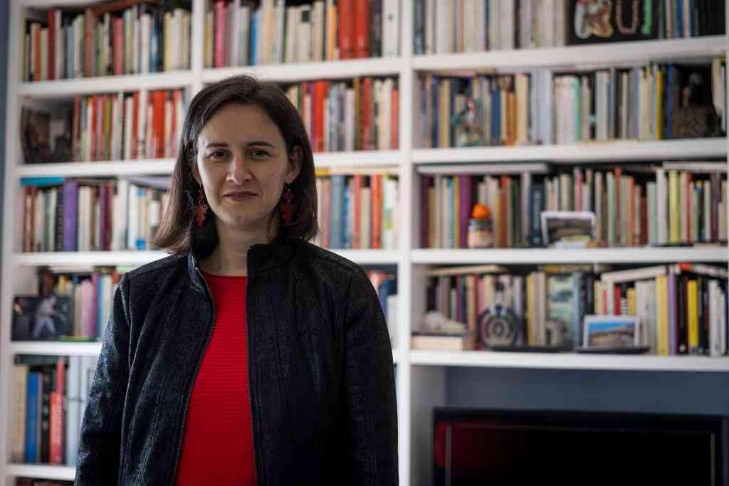 A Mesa denuncia que Educación conciencia sobre o uso do móbil en español