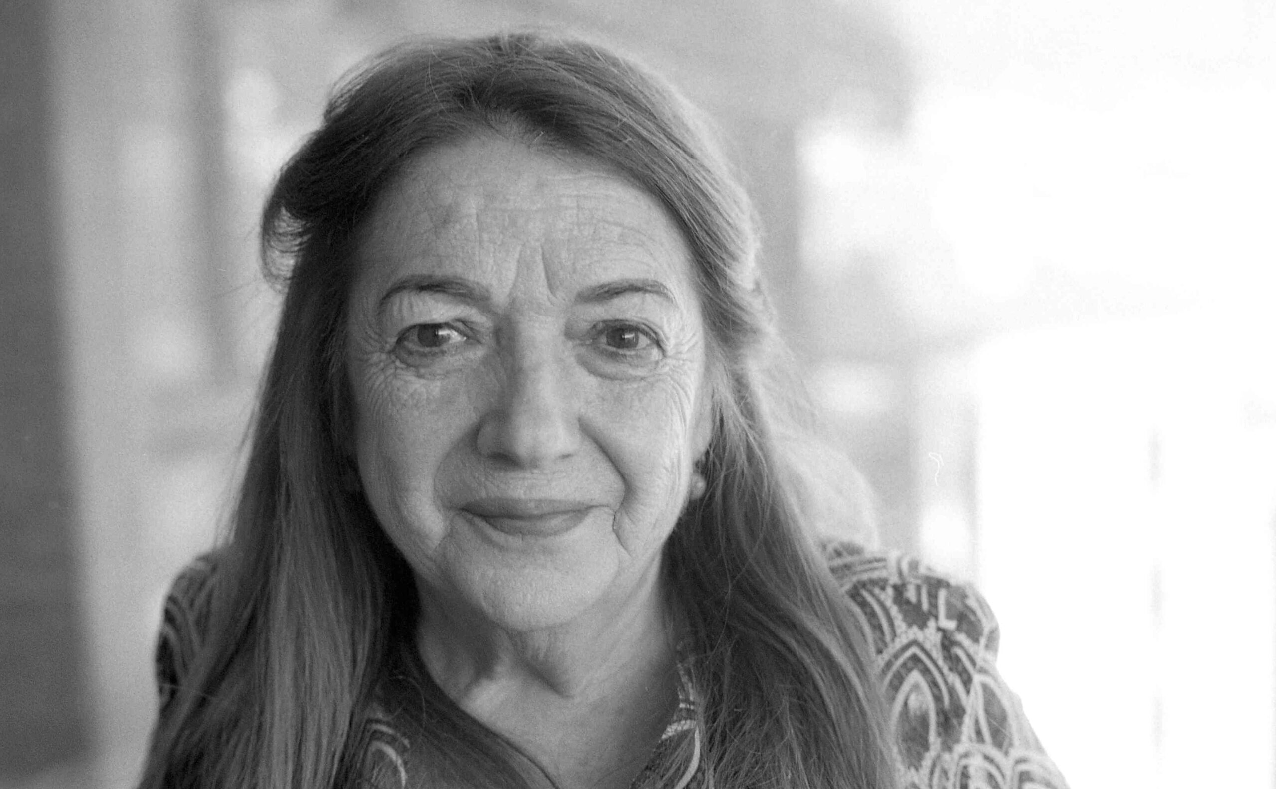 Teresa Oñate, filósofa: “Como nos imos a emancipar da lei? Eses son os neoliberais. A lei fainos libres” 
