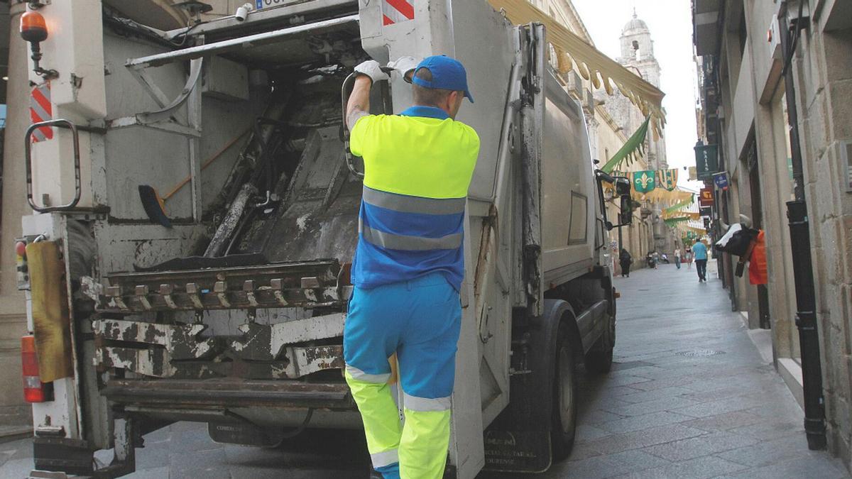 A nova lei de residuos atáscase en Galicia: só unha «minoría moi reducida» está en condicións avanzadas de aplicar o pago por xeración